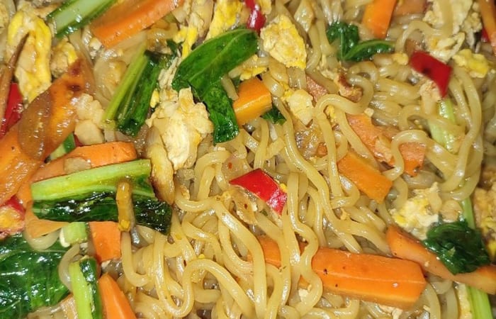 Resep Mie Nyemek Indomie Ayam Bawang Dijamin Nikmat dan Mudah