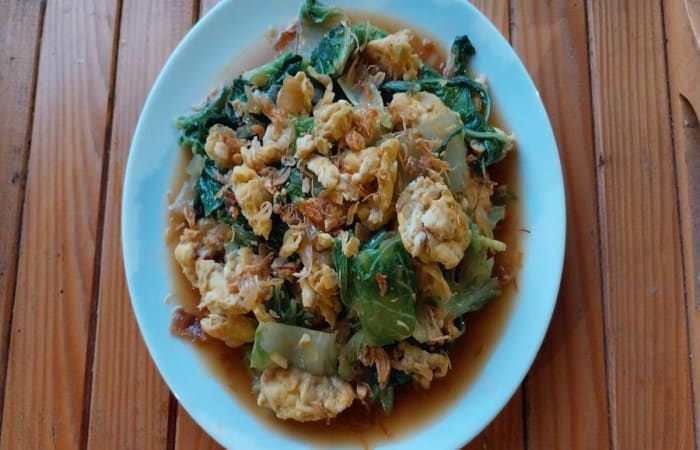 Resep Ca Sawi Telur Mudah dan Praktis Dihidangkan