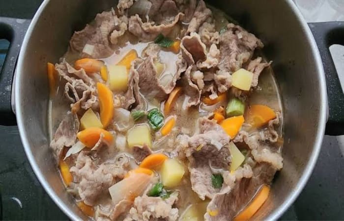 Resep Sop Bening Daging Slice Paling Praktis dan Simple