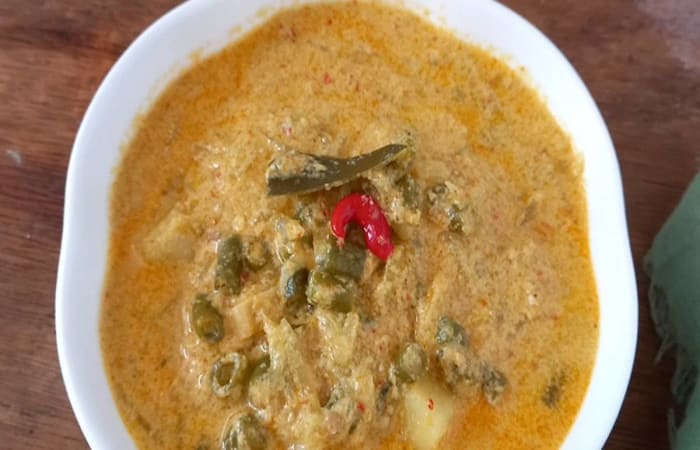 Resep Sayur Ketupat Betawi Dengan Bahan Sederhana