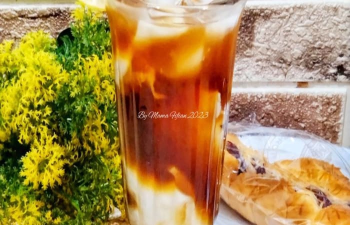 Resep Es Kelapa Muda Segar Mudah dan Praktis Dihidangkan