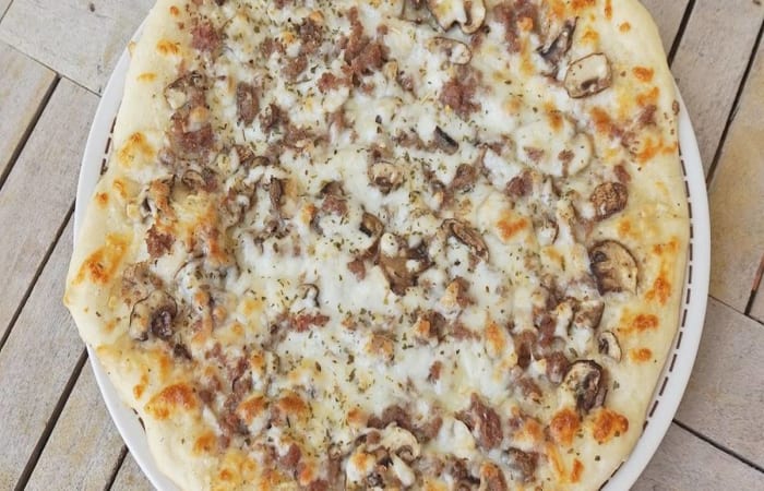 Resep Beef &amp Mushroom Pizza With Garlic Mayo Sauce Dijamin Nikmat dan Mudah
