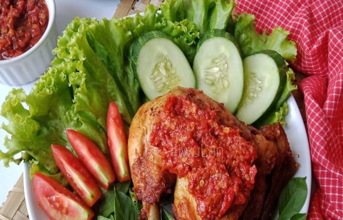 Resep Ayam Penyet Khas Lamongan Dijamin Nikmat dan Mudah