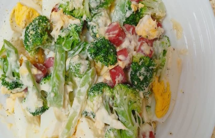 Resep Salad Brokoli Sosis Telur Dengan Bahan Sederhana