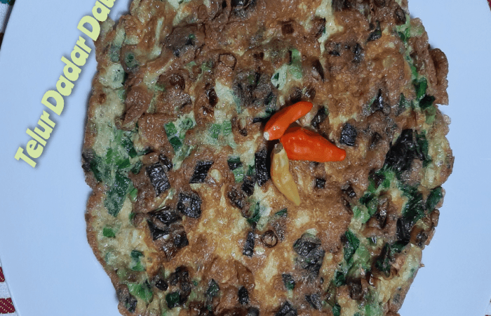 Resep Telur Dadar Daun Bawang Paling Mudah dan Enak