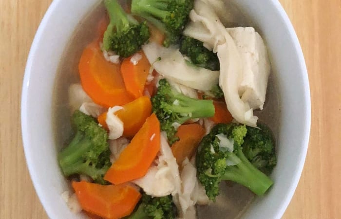 Resep Sup Ayam Tahu Jamur Mudah dan Praktis Dihidangkan