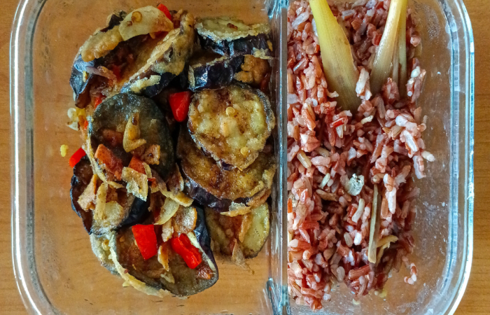 Resep Nasi Liwet Beras Merah Dengan Terong Cabai Garam Rasanya Maknyus