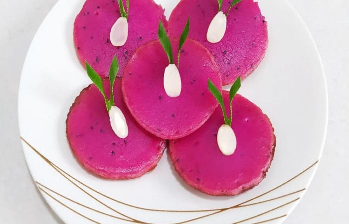 Resep Kue Lumpur Buah Naga Merah Paling Mudah dan Enak