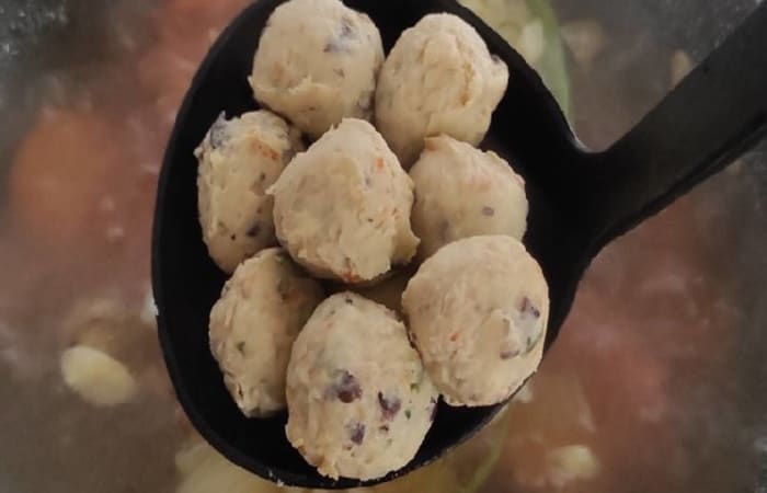 Resep Bakso Ayam Sayur Homemade Paling Mudah dan Enak