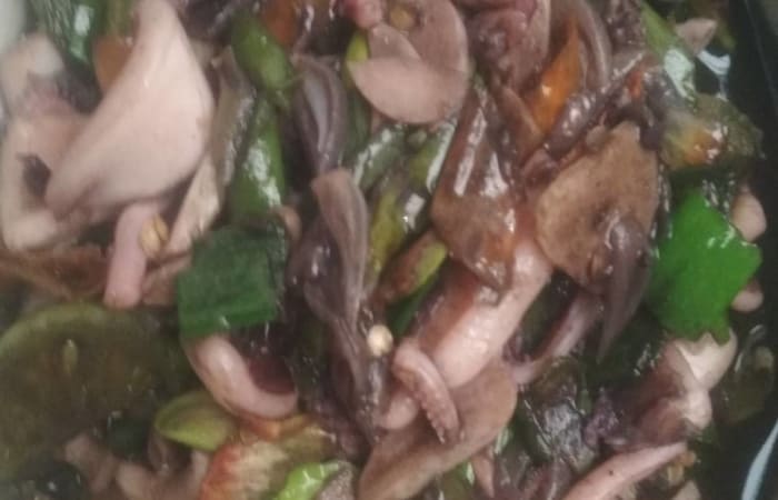 Resep Cumi Petai Lombok Ijo Mudah dan Praktis Dihidangkan
