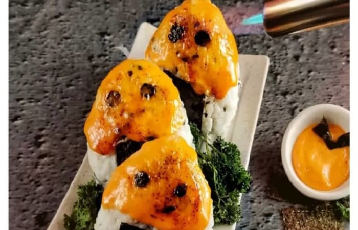 Resep Tuna Mentai Onigiri Paling Mudah dan Enak