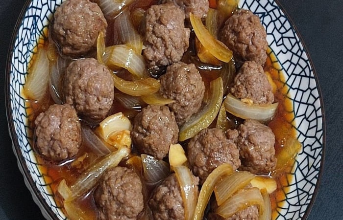 Resep Semur Bola Daging Paling Mudah dan Enak