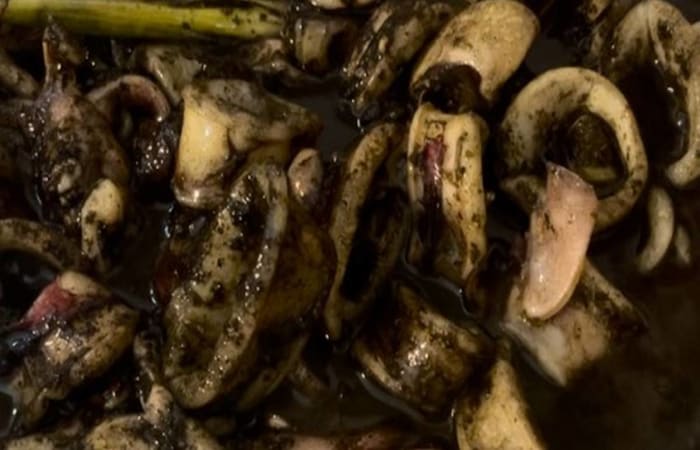 Resep Cumi Tinta Hitam Mudah dan Praktis Dihidangkan
