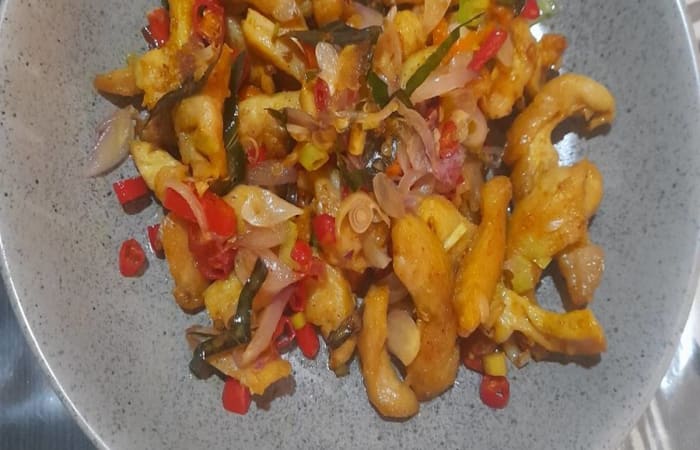 Resep Ayam Sambal Matah Paling Mudah dan Enak