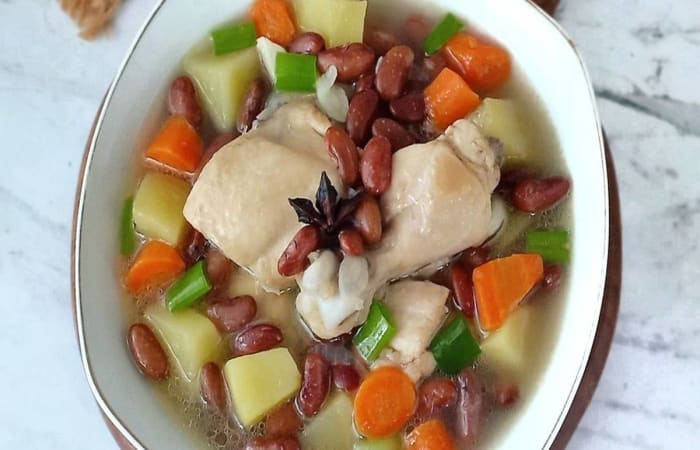 Resep Sop Ayam Kacang Merah Mudah dan Praktis Dihidangkan
