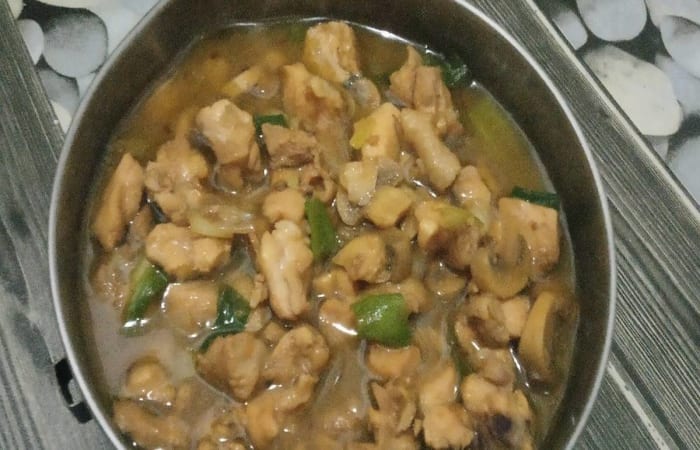 Resep Toping Mie Ayam Jamur Dan Minyak Bawang Mudah dan Praktis Dihidangkan