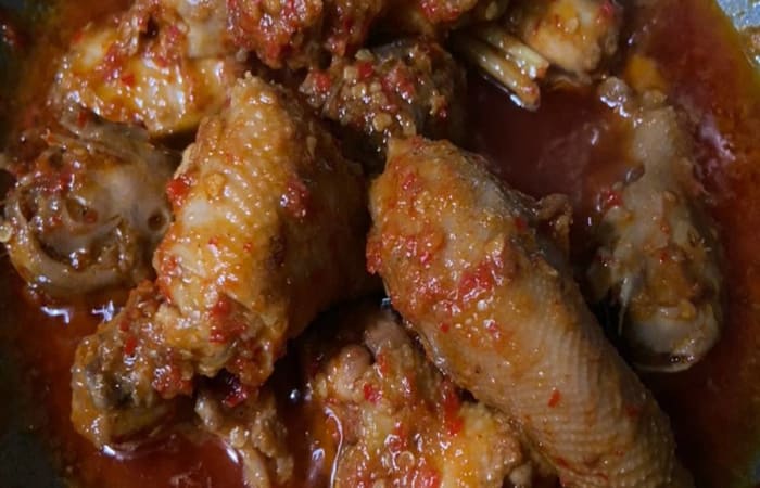 Resep Kepala Ayam Sambel Mercon Asem Pedes Manis Favorit Bunda