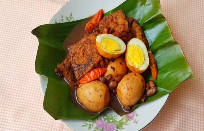 Resep Brongkos Tahu Telur Khas Yogyakarta Mudah dan Praktis Dihidangkan