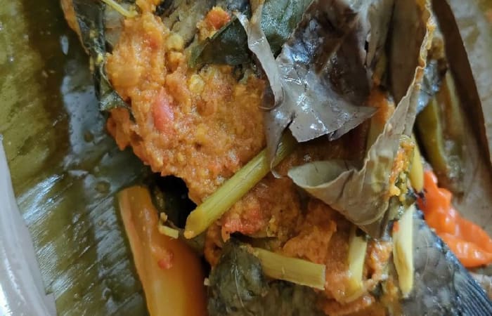 Resep Pepes Ikan Mas Paling Mudah dan Enak