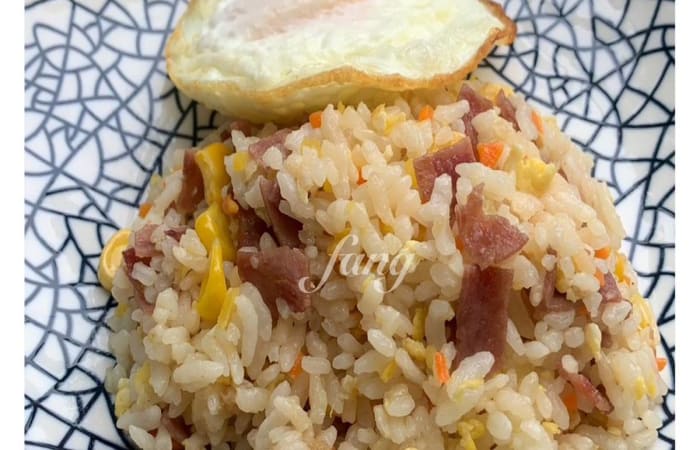 Resep Nasi Goreng Hong Kong Dengan Bahan Sederhana