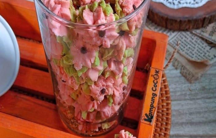 Resep Kue Semprit Bunga Cantik Paling Praktis dan Simple