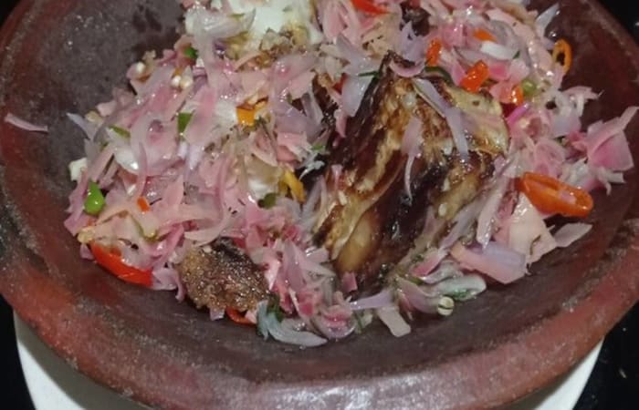 Resep Ikan Cucut Asap Sambal Matah Favorit Bunda