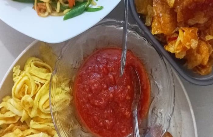 Resep Sambal Merah Untuk Nasi Kuning Paling Praktis dan Simple