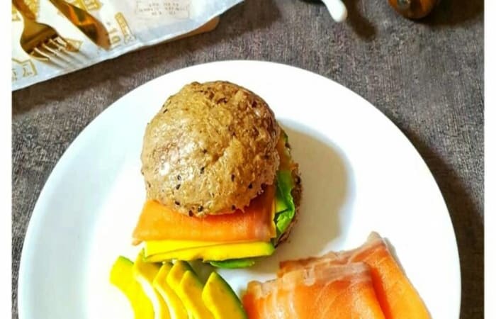 Resep Smoked Salmon Avocado Sandwich With Honey Mustard Dijamin Nikmat dan Mudah