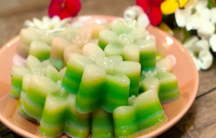 Resep Kue Lapis Tapioka Panci Listrik Mudah dan Praktis Dihidangkan