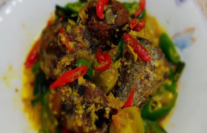 Resep Tongkol Bumbu Kuning Aroma Pandan Paling Mudah dan Enak