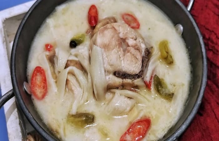 Resep Tom Kha Gai Soup  Thai Coconut Chicken Soup  Ayam Rebus Bumbu Lengkuas Paling Mudah dan Enak