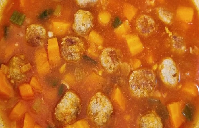 Resep Sup Tomat Bolabola Daging Dijamin Nikmat dan Mudah