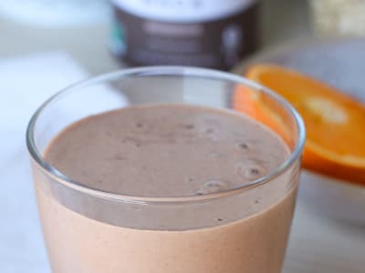 Smoothie anti-stress au chocolat et à l’orange