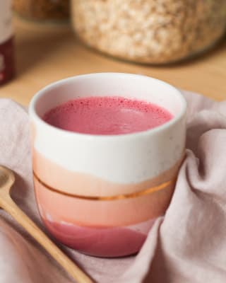 Recette et bienfaits du parfait Pink Chaï Latte maison