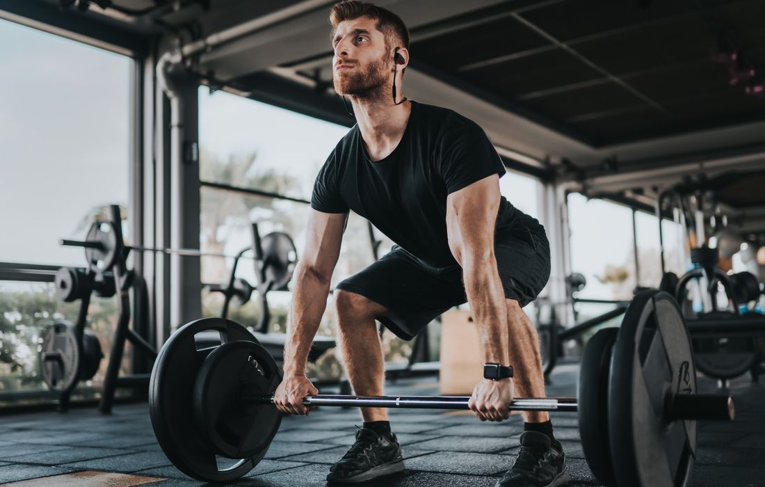 mandeadlifting