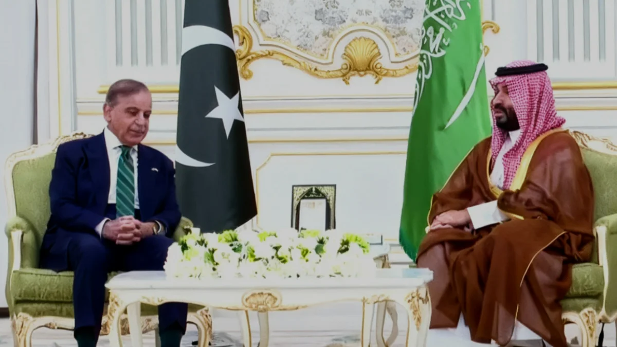 Pakistan Minister Confirms Saudi Arabia's Commitment to Defend Pakistan in Event of War with India