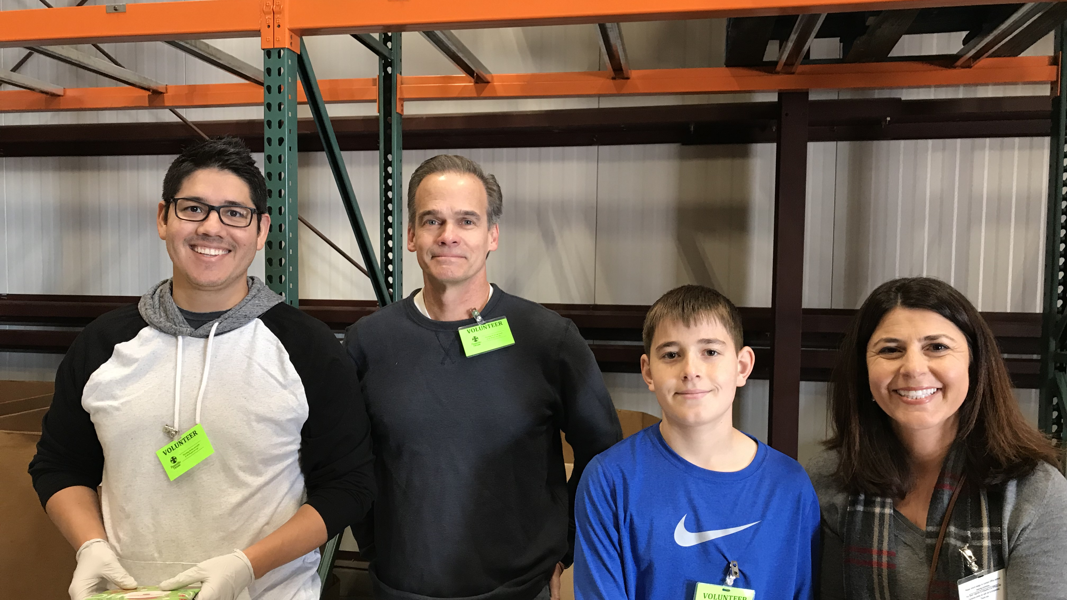 COMMUNITY/community giving tree 2018 3