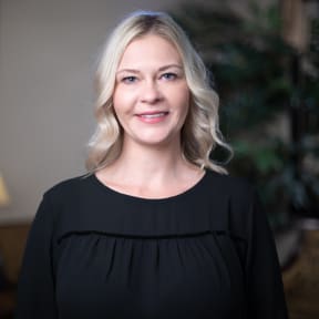 Jennifer, Front Desk Coordinator