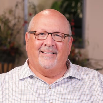 Dr. Karahadian refers his patients to Fresno Oral Maxillofacial Surgery & Dental Implant Center