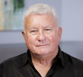 Larry testimonial dental implants facewall