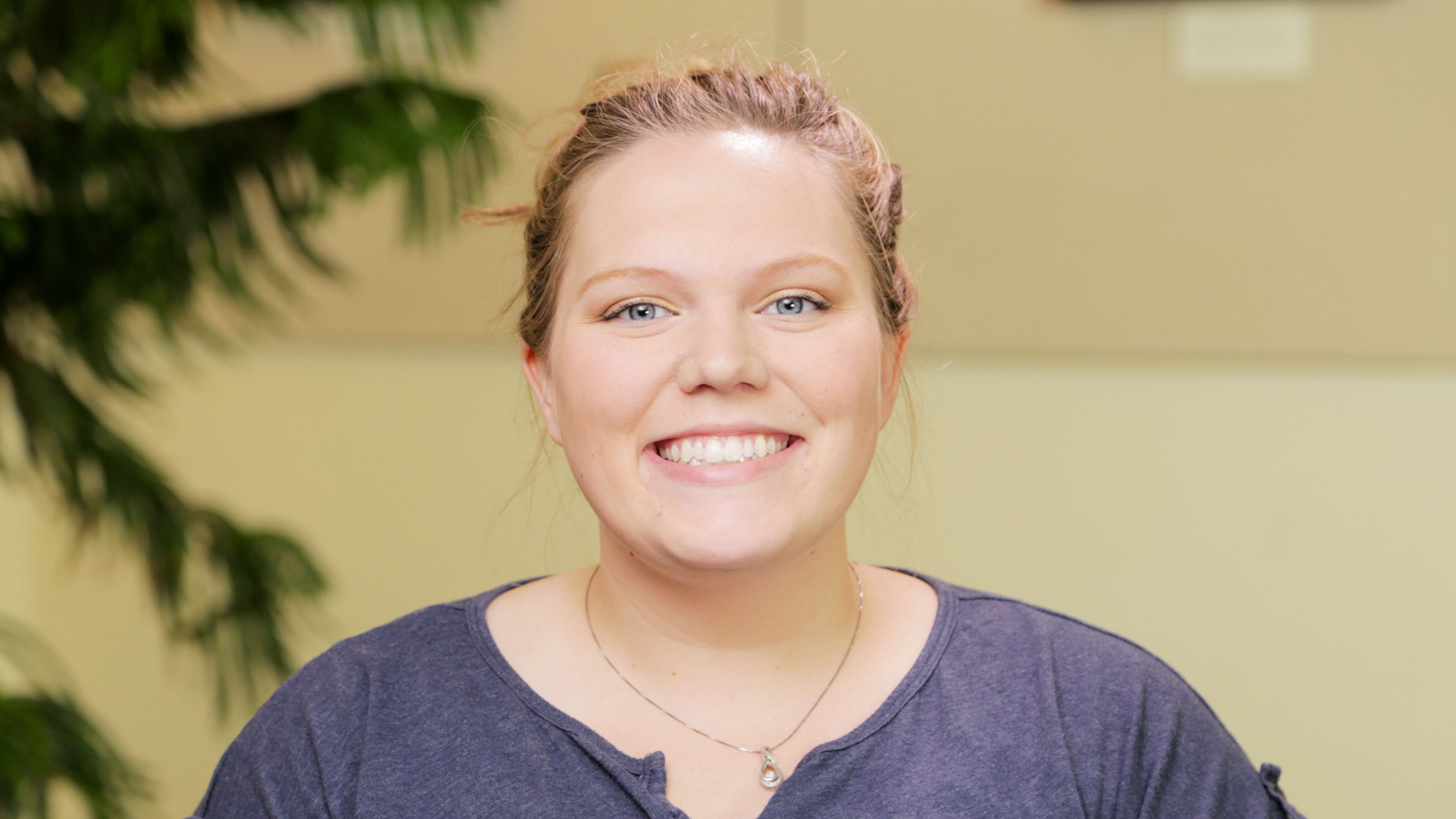 Angela had her wisdom teeth removed in Gresham, OR