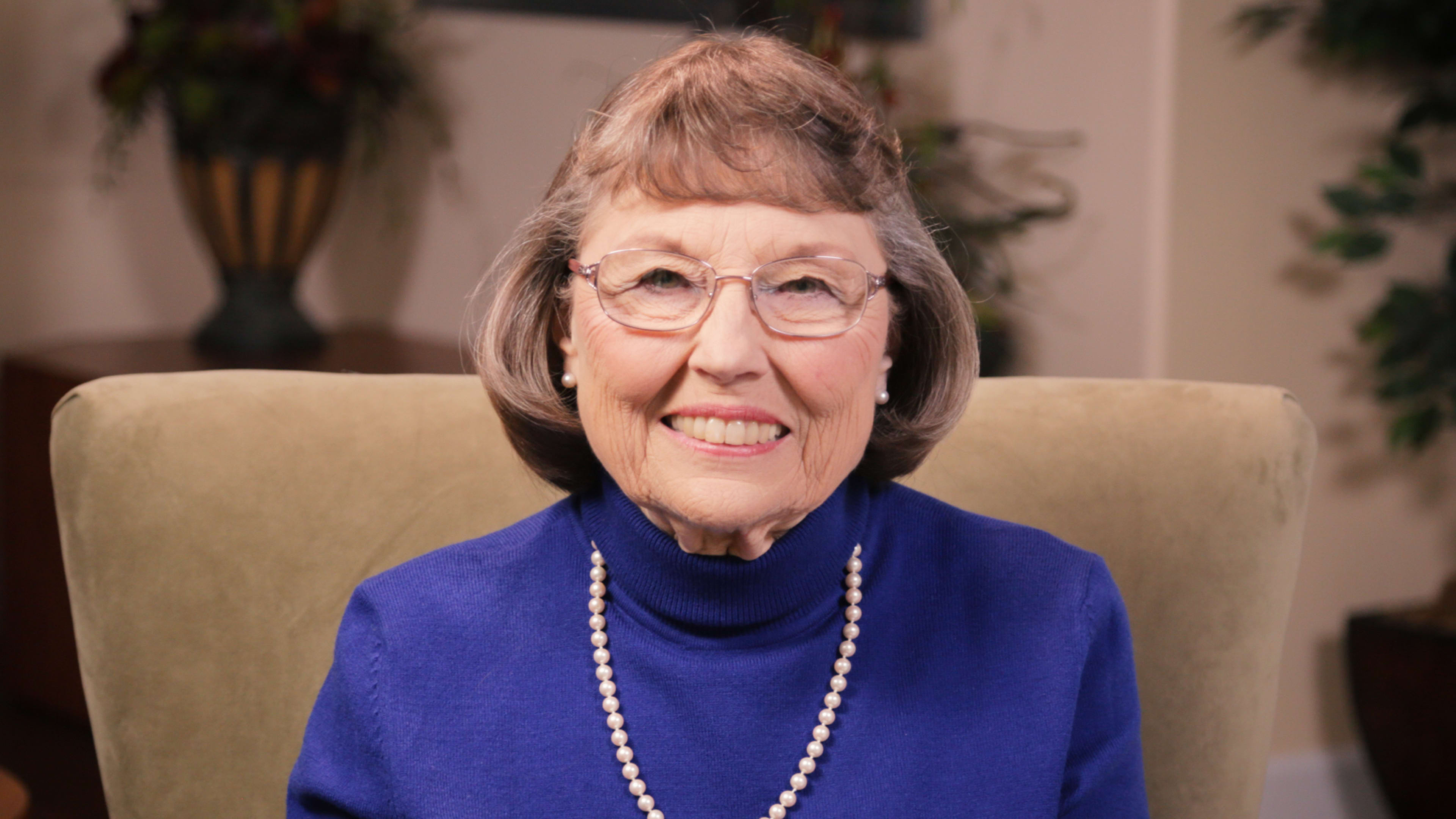 Linda got a dental implant, Tulare, CA.