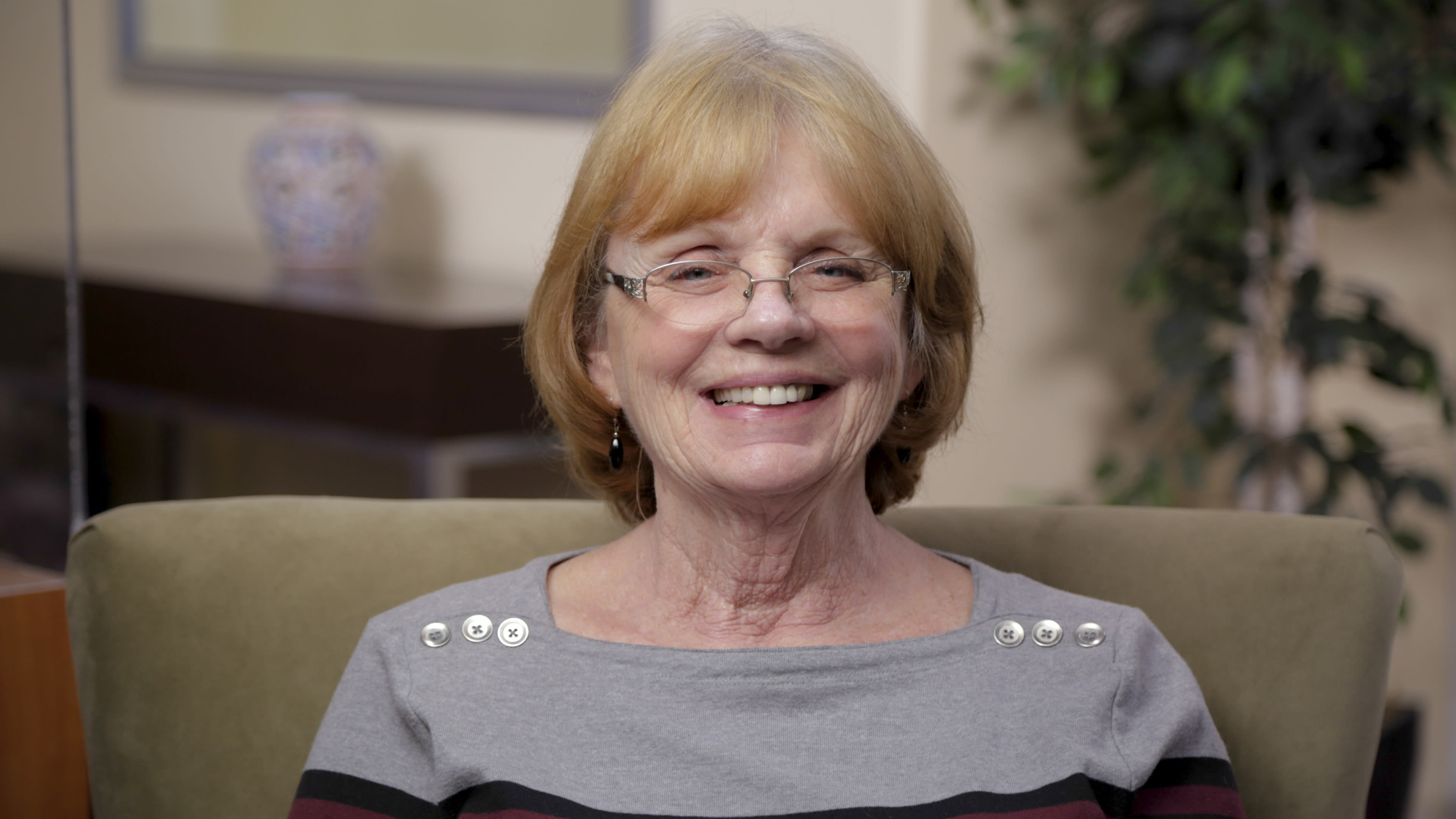 Michele got a tooth extraction in Fresno, CA.