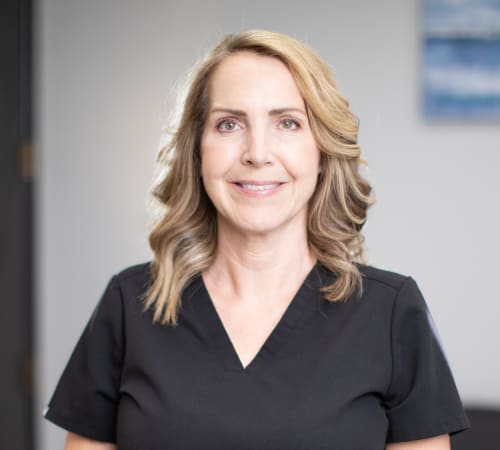 Lesa, Surgical Assistant