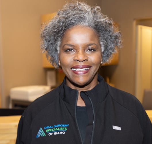 Danita, Recepcionista