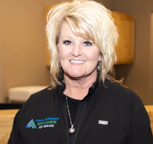 Tracy, Coordinadora Financiera