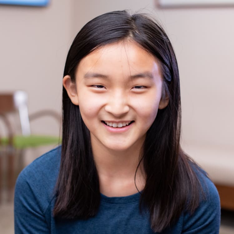 Analise bio testimonial facewall