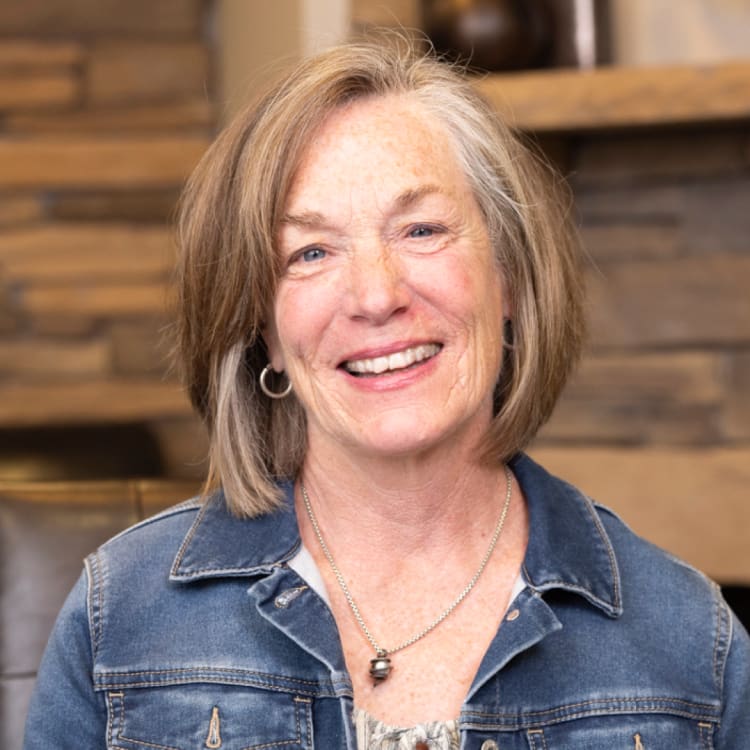 Arabella ext di testimonial facewall