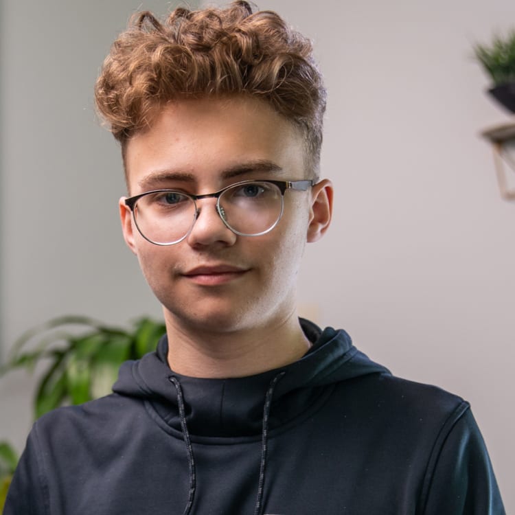 Dennis had his wisdom teeth removed in Gresham OR