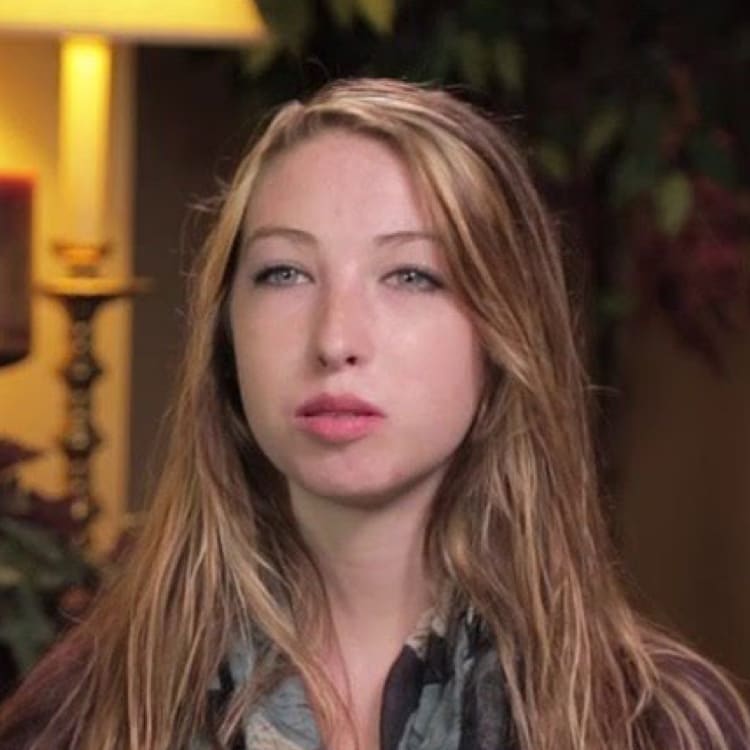 Naomi is from Portland, OR, and had a tooth extraction